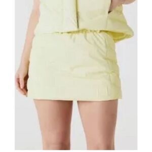 Rains XS Insulated Mini Loop Puffer Skirt Straw Yellow Trendy Sabrina Carpenter